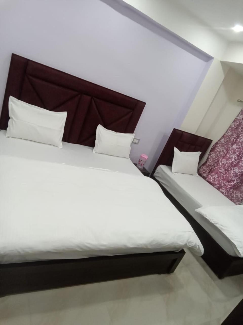 Dixit Residency Hotel Vrindāvan Exterior foto