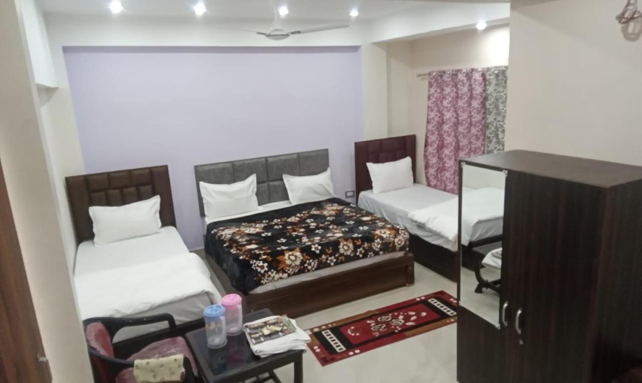 Dixit Residency Hotel Vrindāvan Exterior foto
